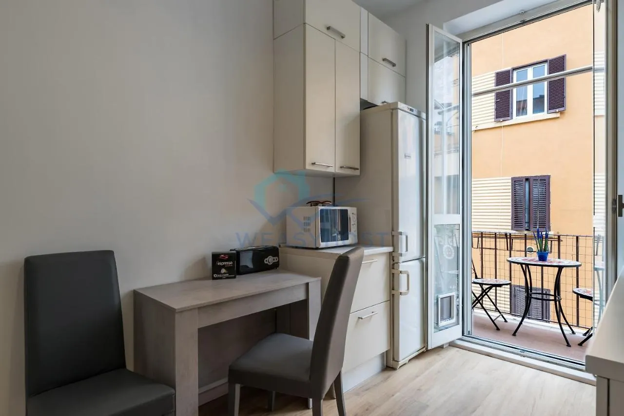 Refined Cozy Nest In Vatican Roma 0*,  Itália