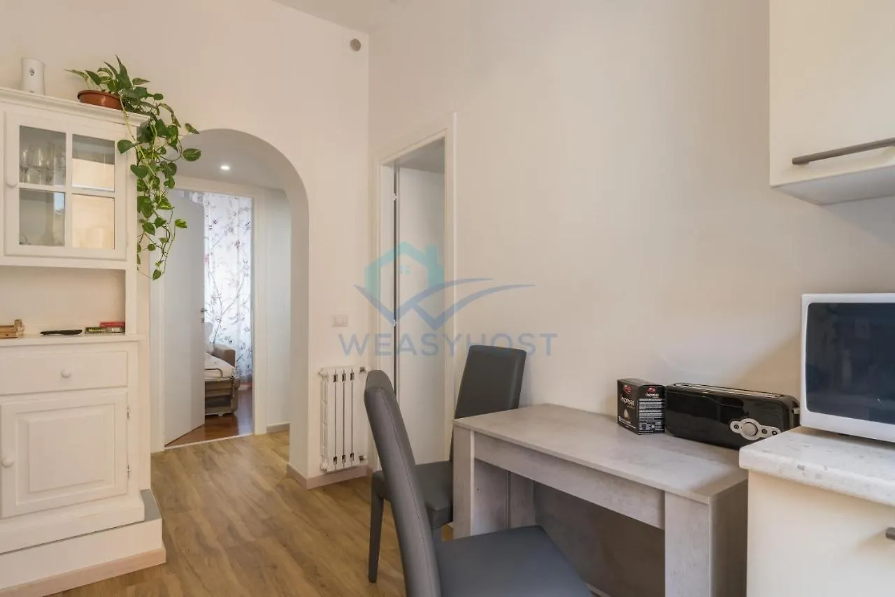 Apartment Refined Cozy Nest In Vatican Rome